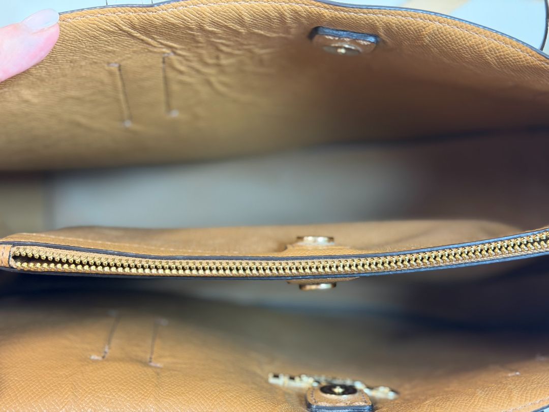 Coach Signature Avenue Carryall Tote Bag