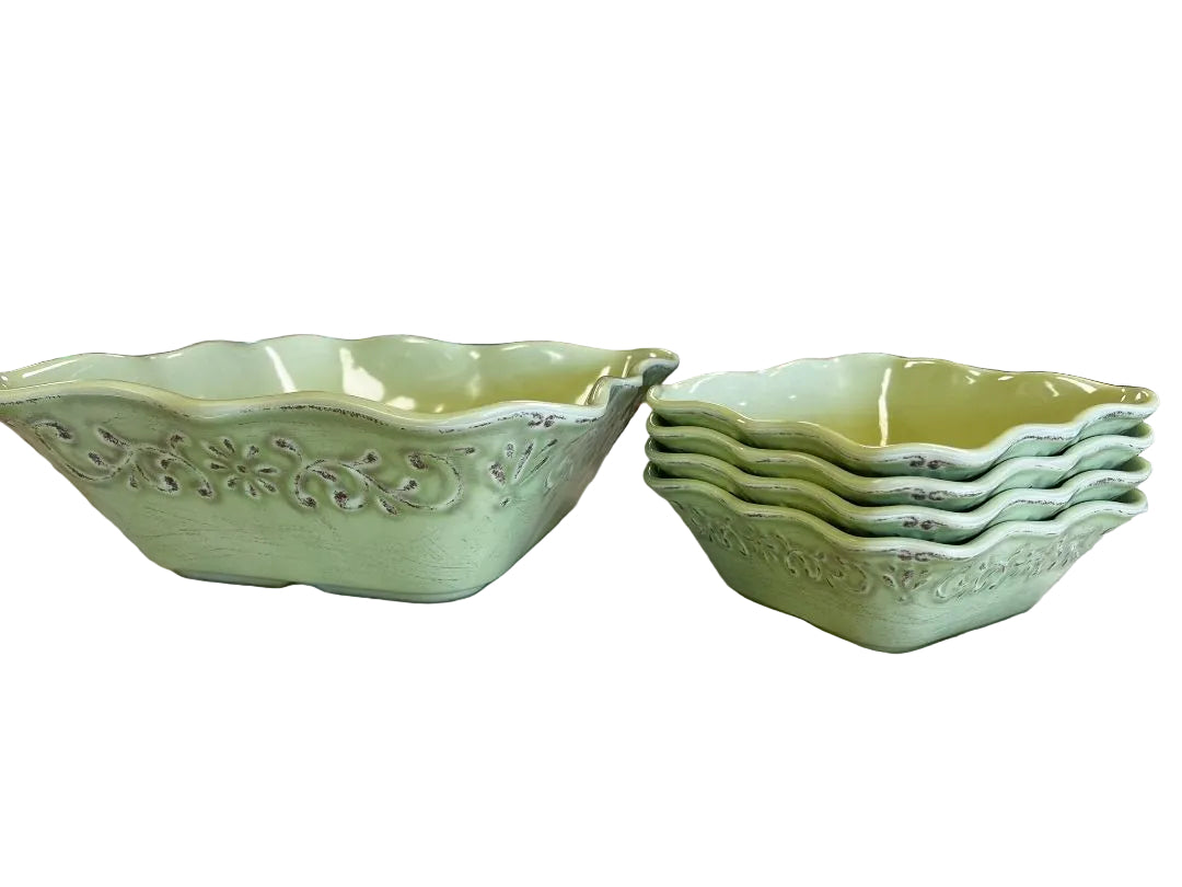 Nicole Miller Large Serving Bowl and 4 Serving Bowl Set