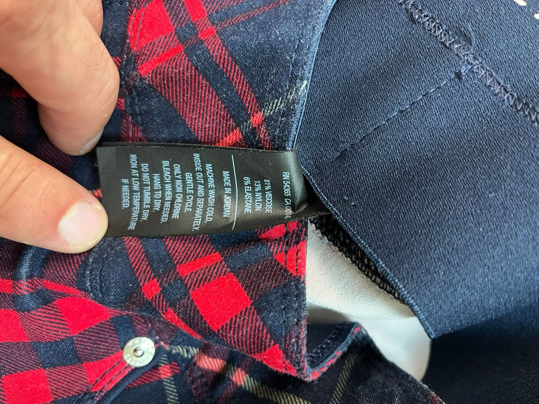 Peter Nygard Luxe Slims Red and Blue Plaid Pants Size Large