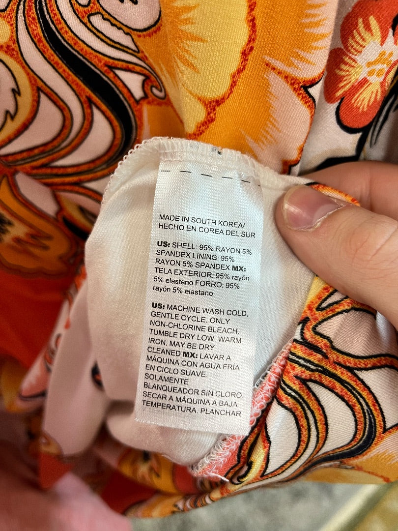 Chico's Touch of Cool Orange Yellow & White Floral Banded Hem Tee Size Medium