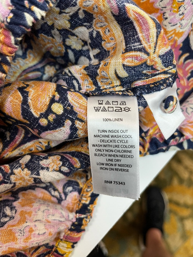 Tahari Navy Floral Short-Sleeve Blouse β Size Medium