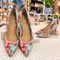 Vince Camuto Floral Pointed-Toe Pumps – Size 6