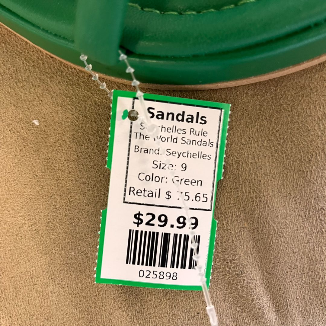 Seychelles Rule The World Green Sandals Size 9