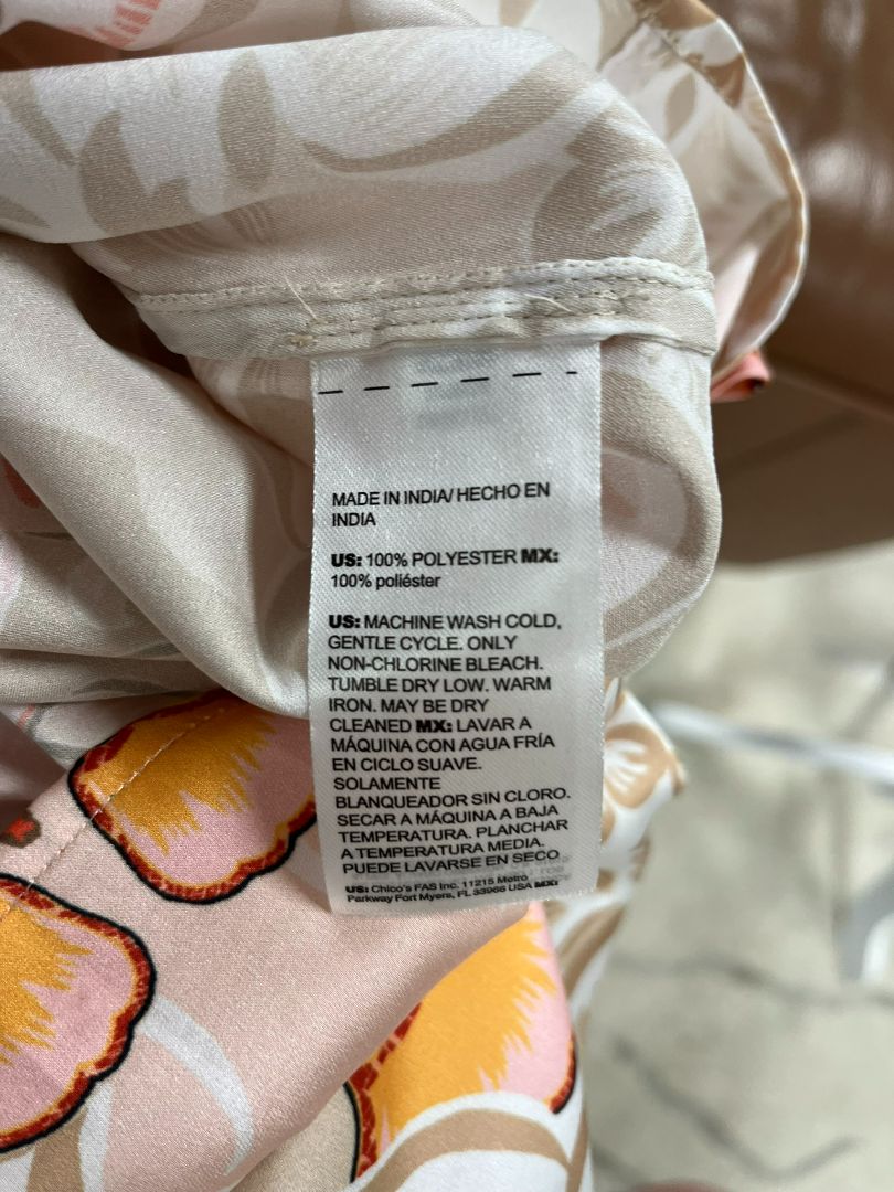 Chico’s Satin Floral Keyhole Neck Blouse Size Large