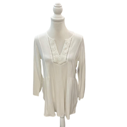 Lilly Pulitzer Lyndsea Tunic in Resort White with a Notched Neckline & Lace Detailing Size Small