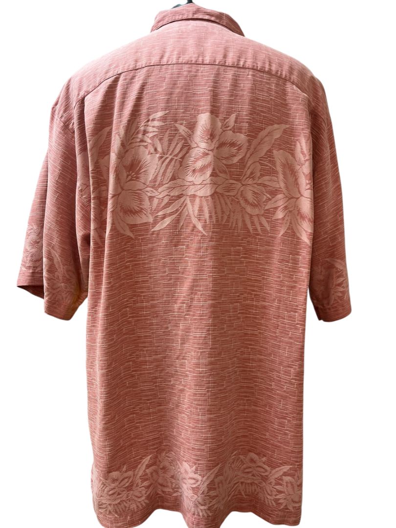 Tommy Bahama Light Red Tropical 100% Silk Button Down Shirt Size Medium